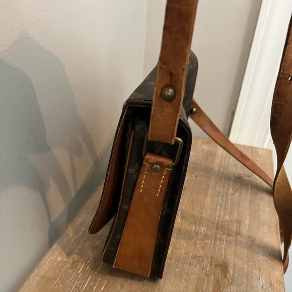 Authentic Louis Vuitton Cartouchiere Handbag Monogram Canvas - Picture 6 of 7